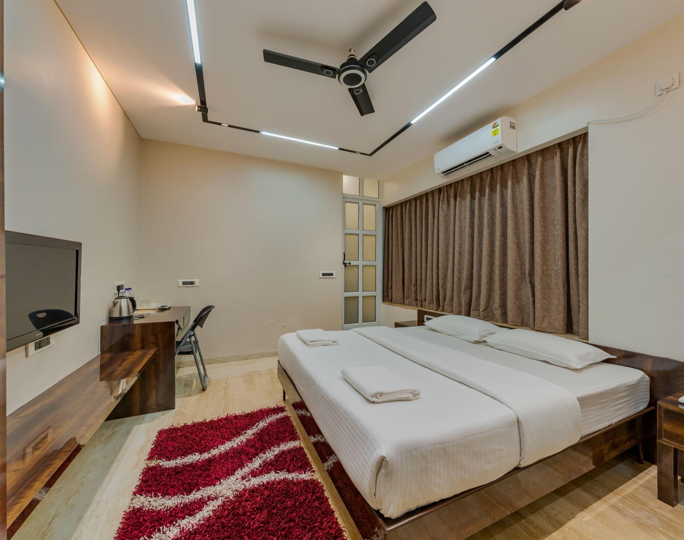 Representative Executive Suite view 3
